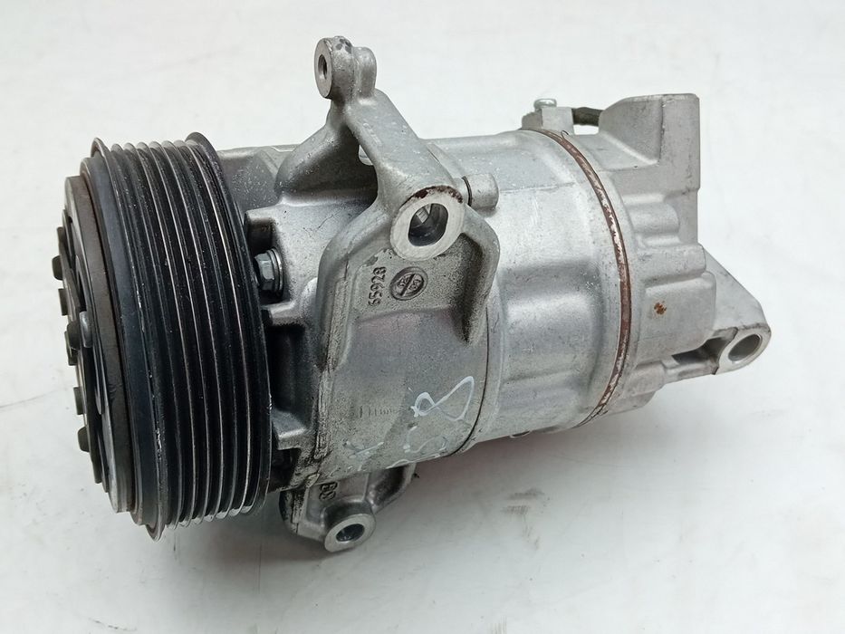 Compressor AC RENAULT Twingo III (BCM_)