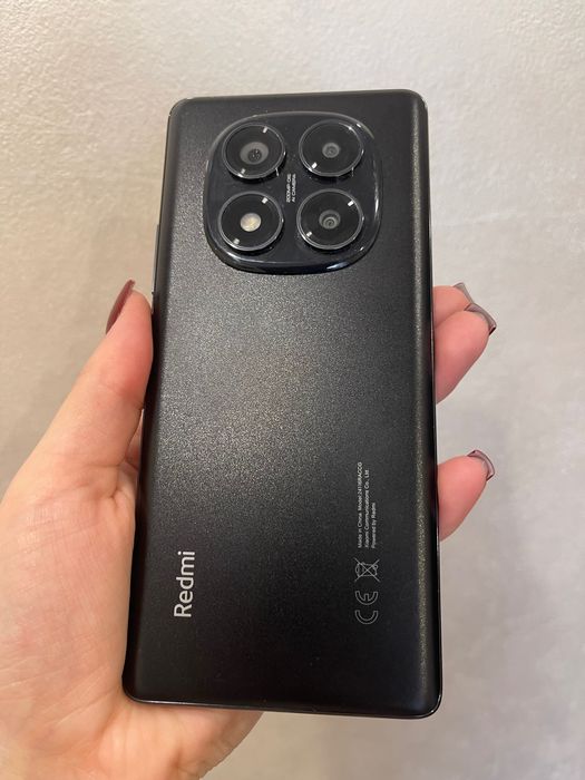 Продаю власний смартфон Xiaomi Redmi Note 14 Pro (версія 8/256 GB)