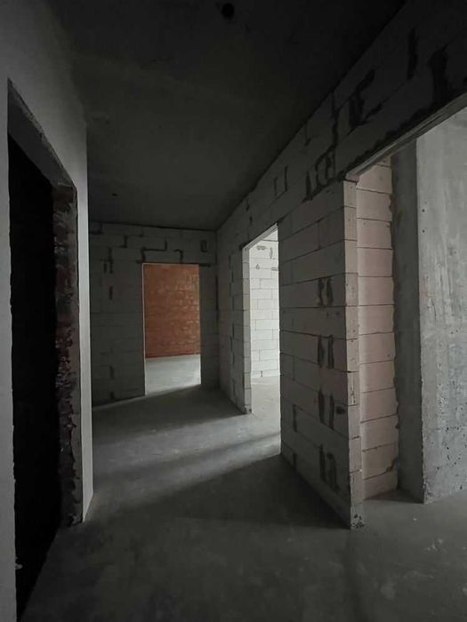 Продам видову  2к квартиру ЖК Берег Дніпра