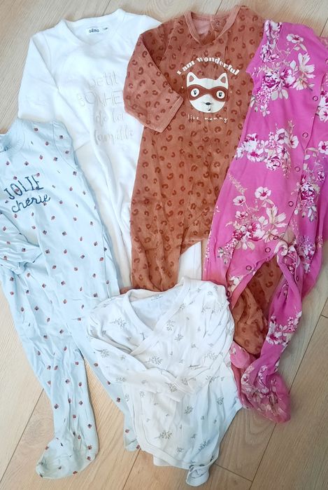 Продам ромплери утеплені чоловічки 12 штук боді 4 штуки 74 80 розмір