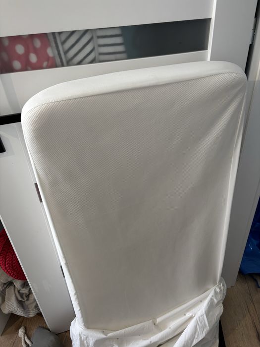 Drewniane łóżeczko Ikea