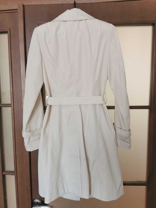 Стильний бежевий плащ-тренч, ідеальний S-ка Класика, яка завжди в моді