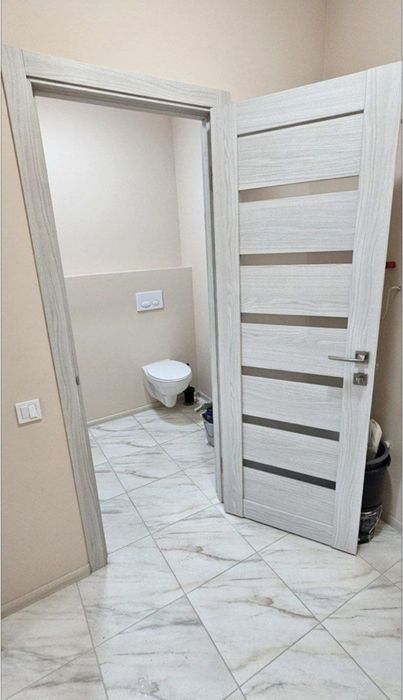 Пиво-Кофе-Цветы-Салон(40м.кв) Сергея Колоса,3