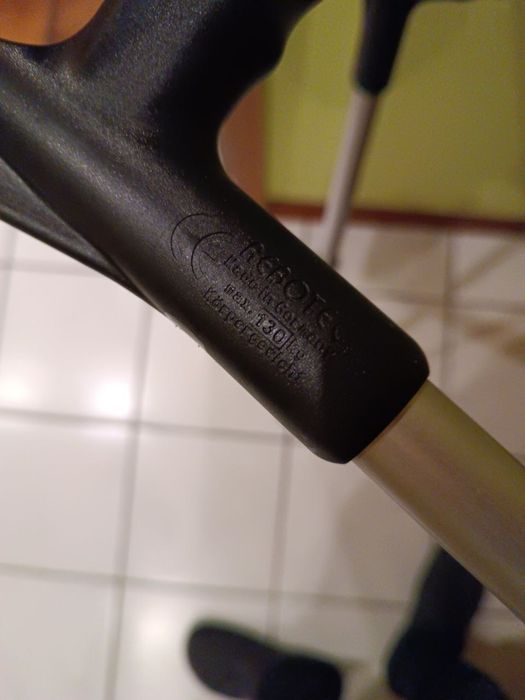 Милиці підлокітні високої якості Костыли подлокотные Германия на 130кг