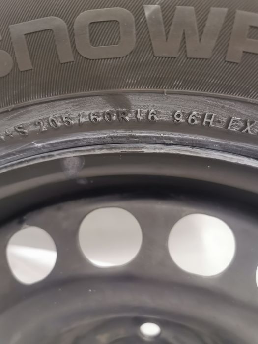 Koła zimowe 205/ 60 r16 VW Nokian