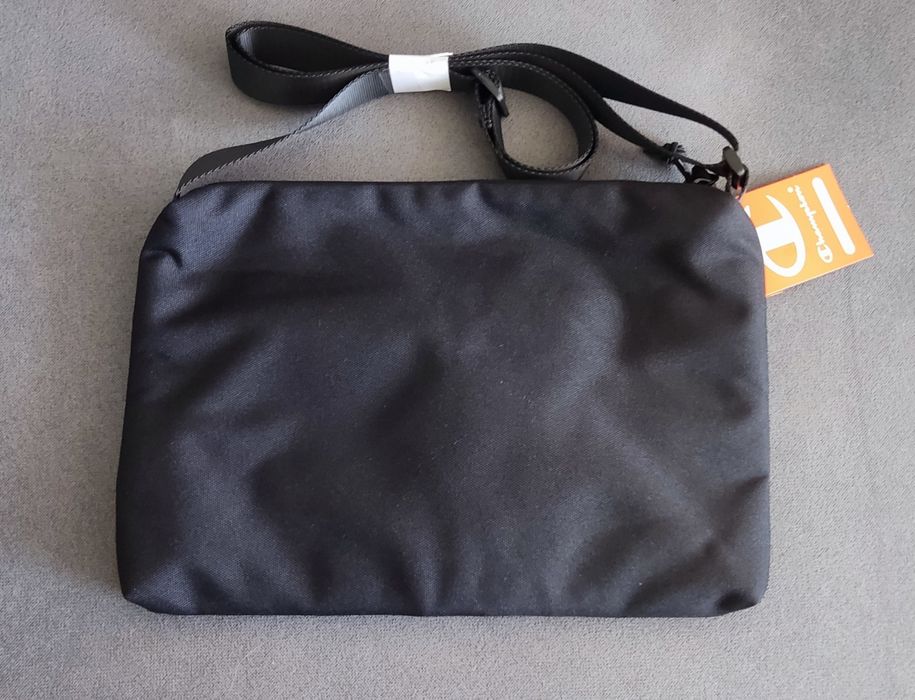 Torebka listonoszka Champion nowa