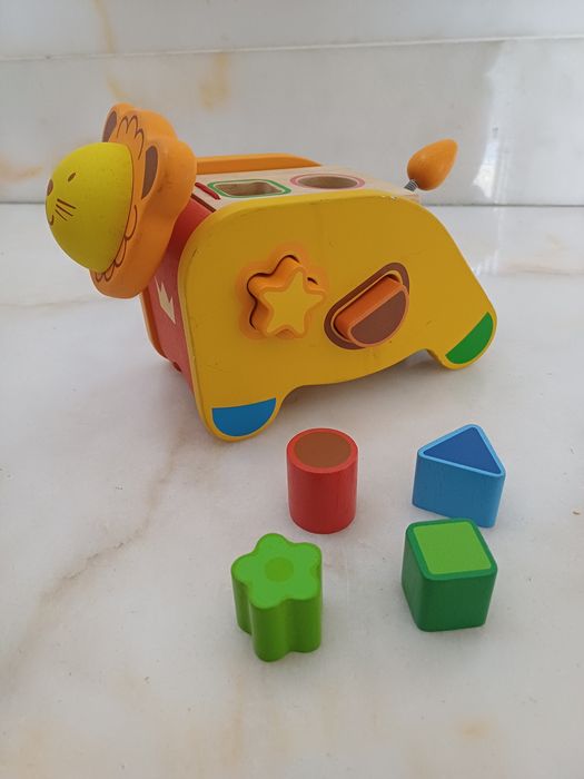 Brinquedo de madeira - Geo Lion da Djeco