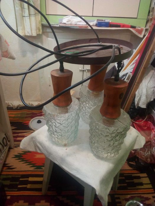 Настольная лампа и люстра времён ссср