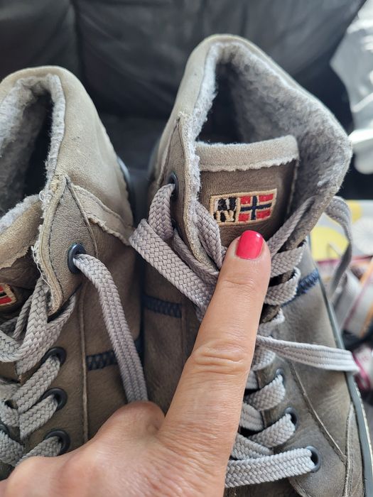 Buty Napapijri skora lekko ocieplane w srodku