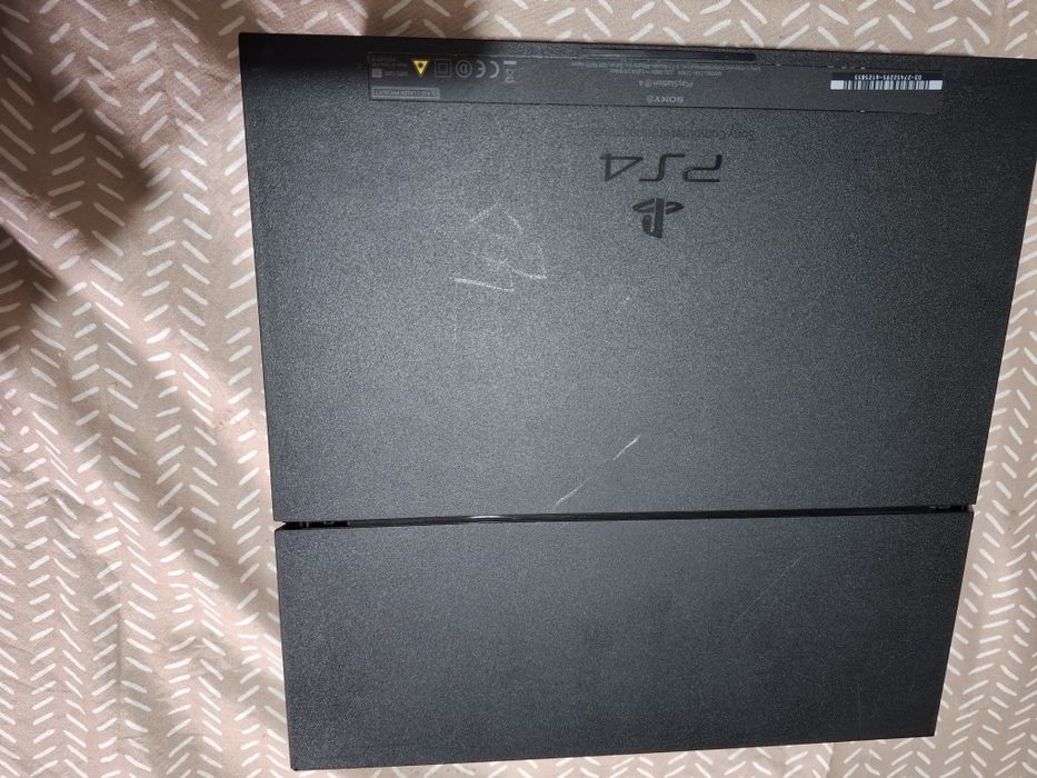 Vendo PS4 SLIM 50OGB