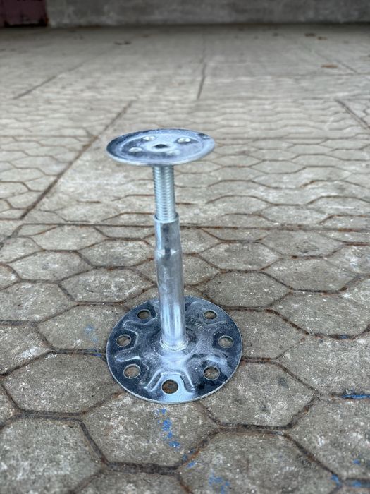 Wspornik do podlog technicznych