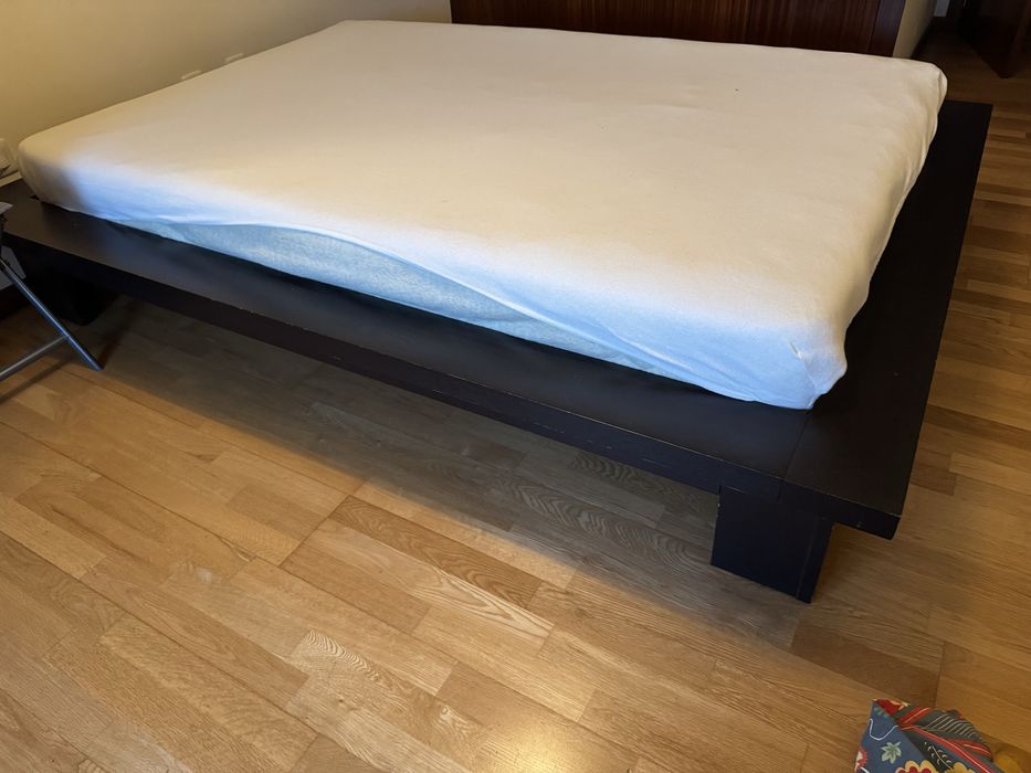 Vendo cama e colchão casal