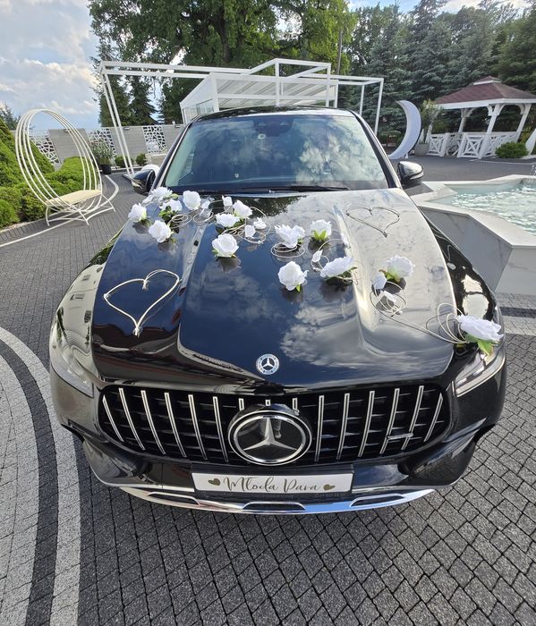Piękny Mercedes GLE 2025 do ślubu