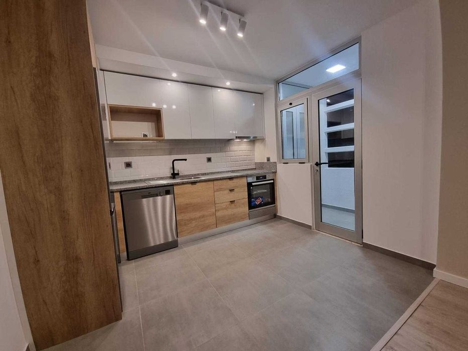 Apartamento T2 remodelado na cidade de Setúbal