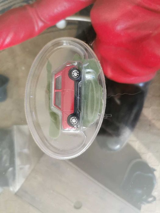 miniatura  Volkswagen polo 1975 escala 1/43