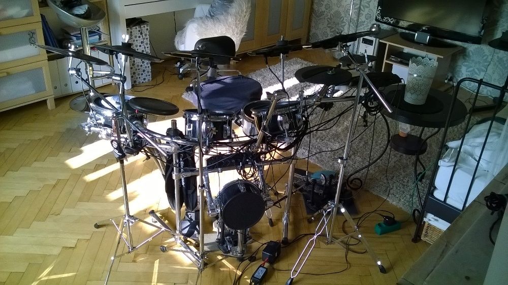 Perkusja Elektroniczna rozbudowany zestaw Roland TD6-Alesis DM7