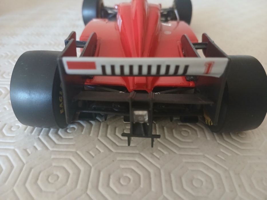 Miniatura F1-Ferrari F310-M.Shumacher