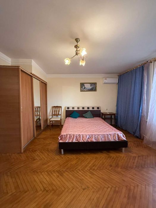 Оренда квартири в Дніпровському районі, вул. Пражська