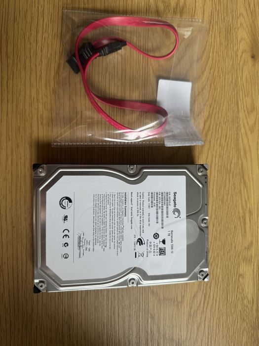 Dysk hdd Seagate Barracuda 1TB + kabel sata