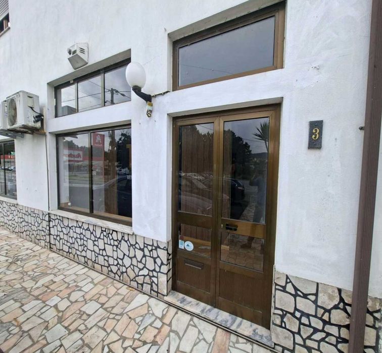 Arrendamento de Loja/Espaço comercial - Barroselas