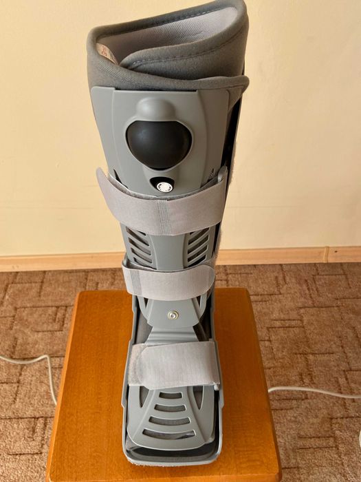 But ortopedyczny typu Air Walker