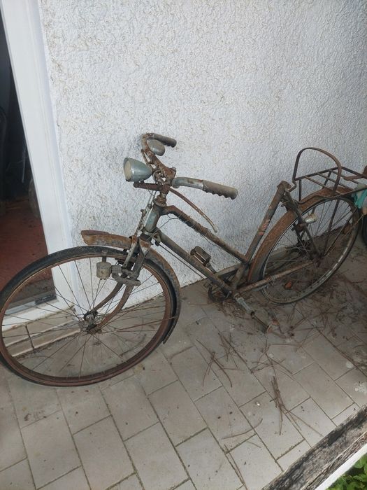 Bicicletas antigas para restauro