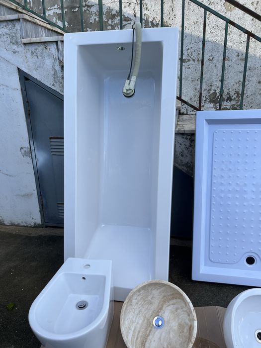 2 banheiras 2 bidés + 1 lavatório