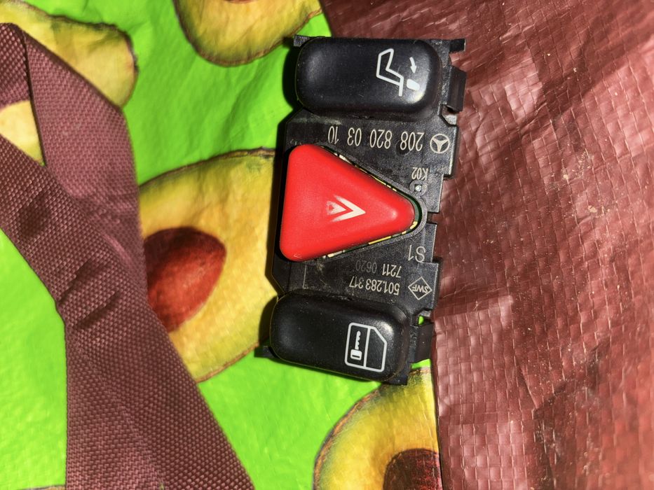 Material mercedes e220d 1997