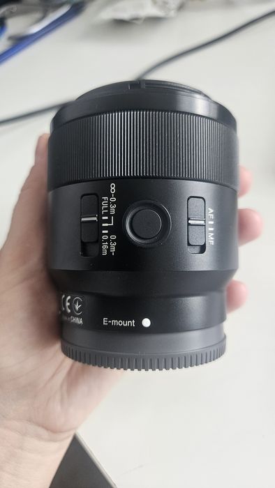 Sony FE 50mm F2.8 Macro SEL50M28 Обєктив