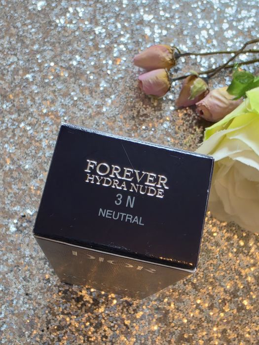 Trwały podkład Dior forever hydra nude 3N