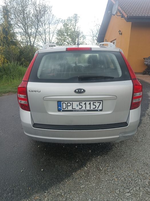 Kia cee'd 1.4 2010 rok