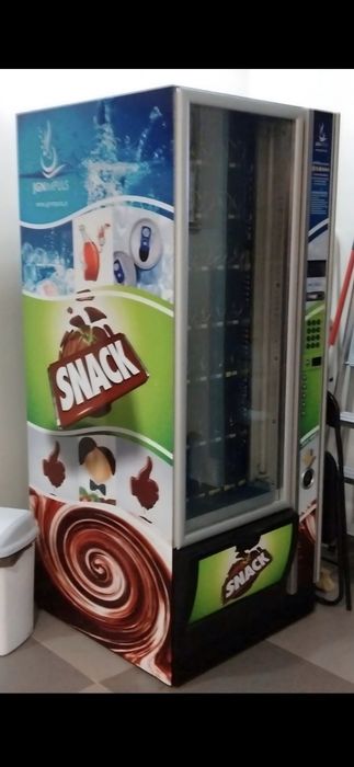 Automat vendingowy Necta Snakky Max