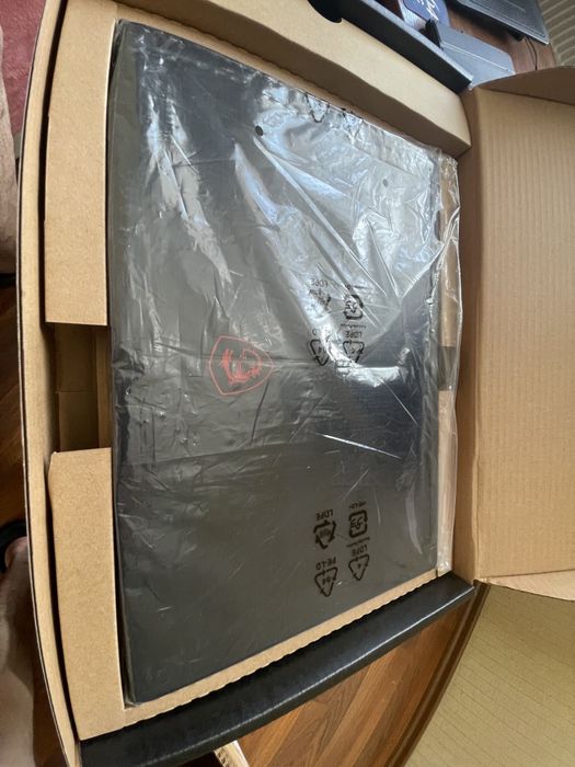 Ноутбук MSI GF63