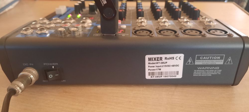 Mikser 8 wejściowy USB, Bluetooth z efektami