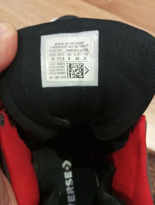 Оригінальні кросівки конверс