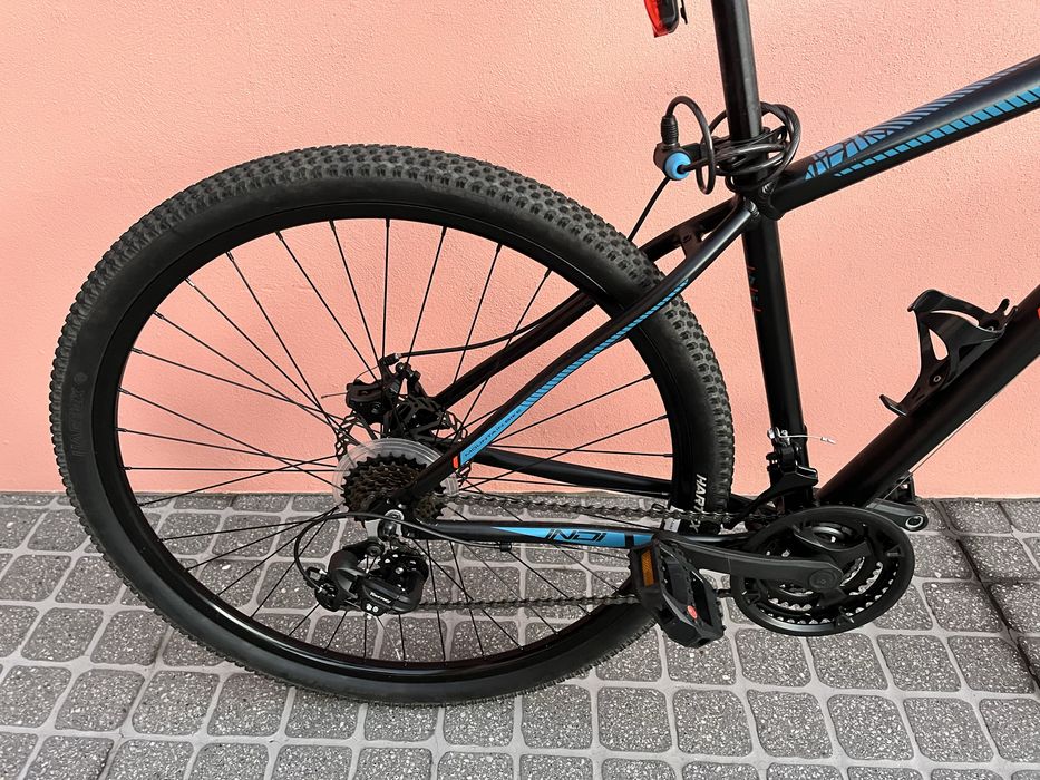 Bicicleta BTT Roda 29" - COMO NOVA