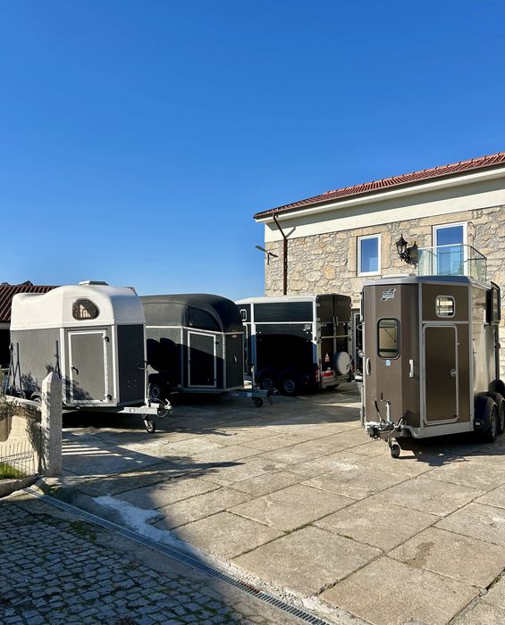 Roulote / Reboque / Atrelado Cavalos