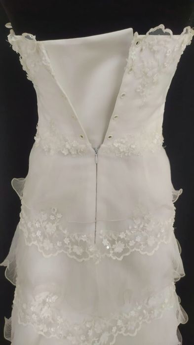 Suknia ślubna bez ramiączek