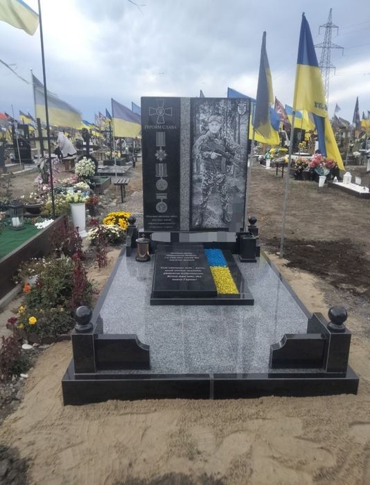 Пам'ятники. Будь-якої складності! Якісно і НЕДОРОГО!