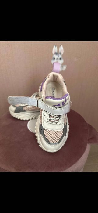 Дитяче взуття для дівчинки