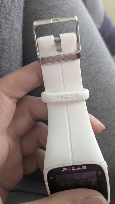 Смарт часы polar m400