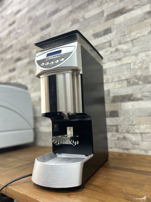 Кавомолка Nuova Simonelli Mythos