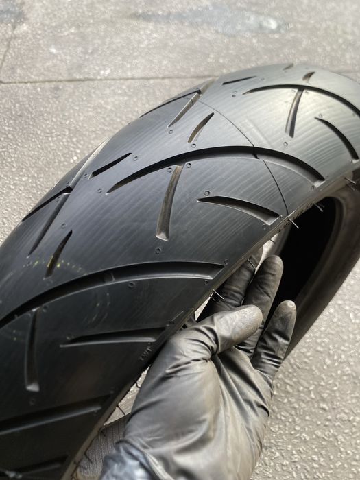 Pneu de mota 140/75/17 Metzeler Me 888 Marathon Ultra bus