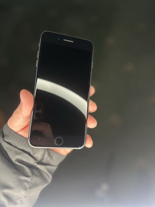 Apple iPhone 8 Plus 64GB графіт - гарний стан, з коробкою