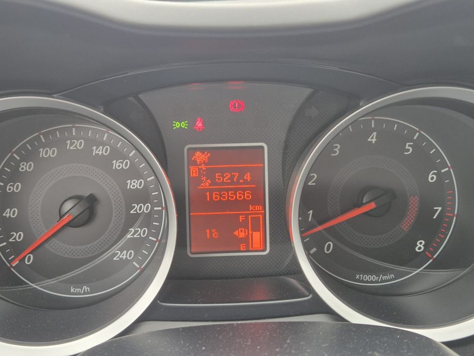 Mitsubishi Lancer 1.8 benzyna