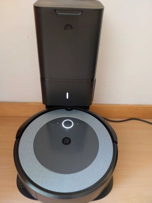 Aspirador iRobot Roomba na garantia