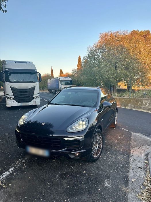 Porsche Cayenne S E-Hybrid Platinum Edition