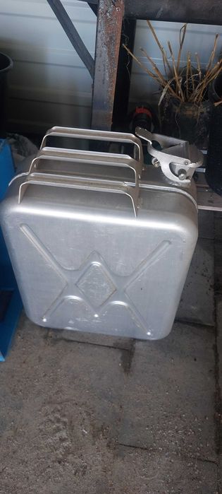 Kanister 20l metalowy