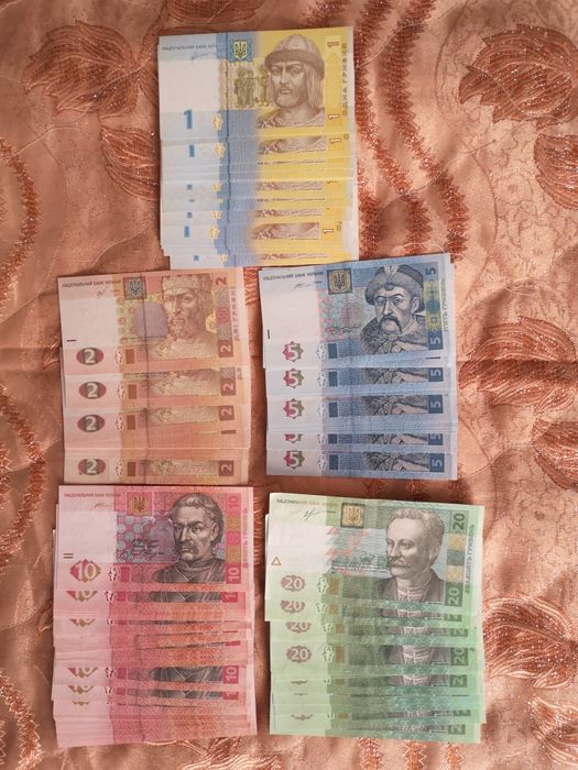 Продам Сувеніри    1,2,5,10,20гривень .