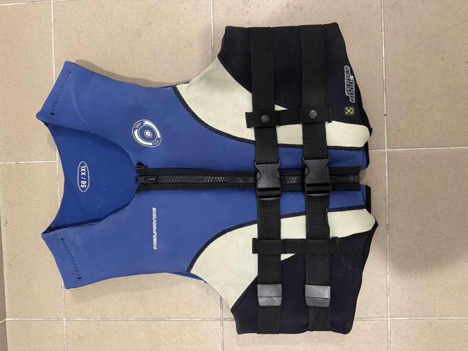 Kamizelka asekuracyjna NeilPryde Series 300 – rozmiar 56 / XXL